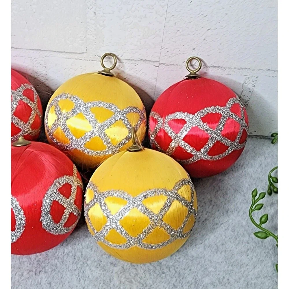 Vtg Red Yellow Satin Silk‎ Spun Round Ball Ornaments Glitter 2.5